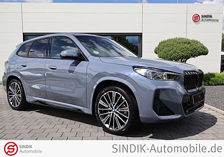 BMW iX1 xDrive30 M Sport-Pano-AHK-HeadUp-360°-ACC