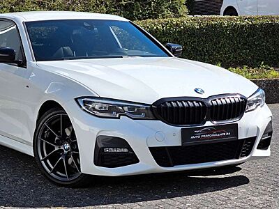BMW 320 M-SPORTPAKET*XDRIVE*LED*NAVI*LEDER*ACC*RFK*MWST