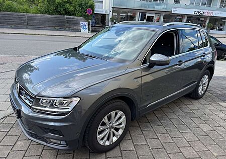 VW Tiguan Volkswagen Comfortline BMT/ 4Motion / 1 HAND