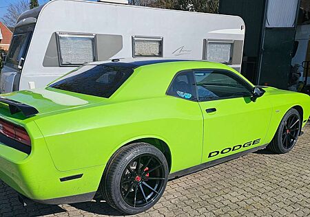 Dodge Challenger Automatik SXT Plus