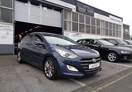 Hyundai i30 cw blue Premium*AUTOM*PANO*NAV*KAM*SHEFT*