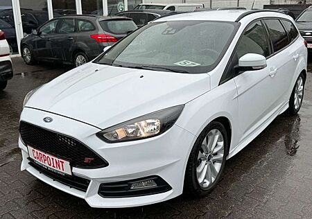 Ford Focus "TURNIER ST"-RECARO/ALU/PDC/SITZH/LENKH