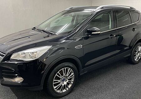 Ford Kuga 2.0 TDCi Titanium 4x4 SHZ NAVI AHK TEMP RFK