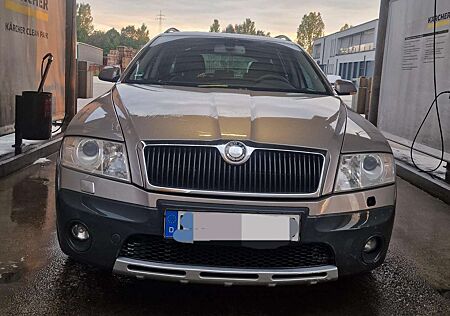 Skoda Octavia Combi 2.0 TDI DPF Scout 4x4