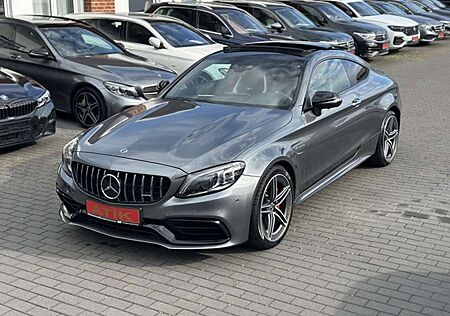 Mercedes-Benz C 63 AMG C S PANO NIGHT-PAKET BURMESTER 360°CAM DISTRONIC