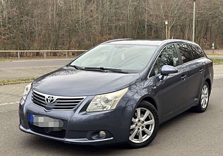 Toyota Avensis Combi 2.2 D-CAT Executive