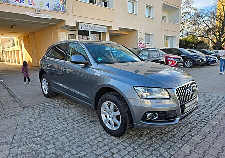 Audi Q5 3.0 TDI 180 kW Quattro/Leder/Scheckheft/Navi/Tempo
