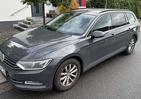 VW Passat Variant Volkswagen Diesel2.0TDI Comfortline ACCAHKNavi