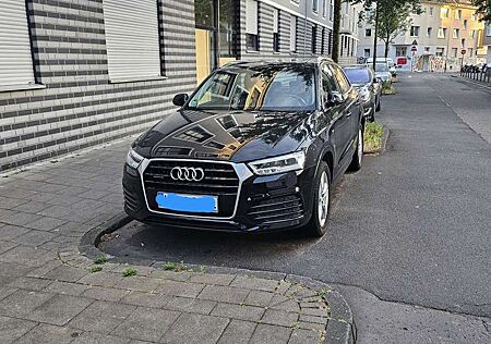 Audi Q3 2.0 TDI quattro S tronic sport S-line