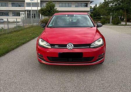 VW Golf Volkswagen 2.0 TDI BlueMotion Technology DSG Highline