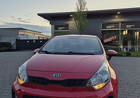 Kia Rio 1.2 l