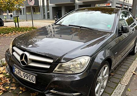 Mercedes-Benz C 180 CGI BlueEfficiency