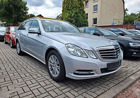 Mercedes-Benz E 300 E -Klasse T-Modell CDI *AUTOMATIK* V6 !