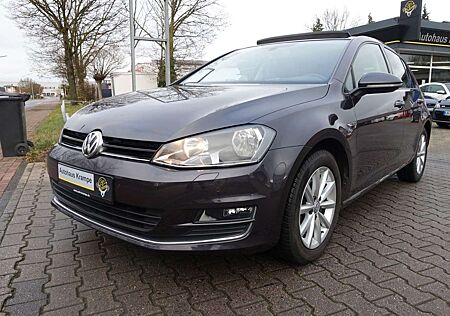VW Golf Volkswagen VII Lounge Pano Navi SHZ AHK
