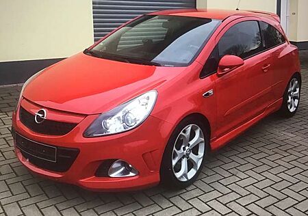 Opel Corsa 3-Türer 1.6 Turbo OPC
