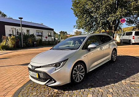 Toyota Corolla 2.0 Hybrid Touring Sports Team Deutschland