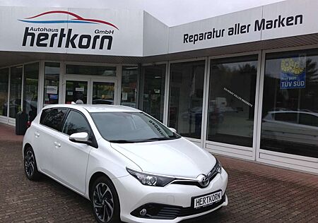 Toyota Auris 1.2 Turbo 6-Gang 5-Türer DesignEdition ALU NAVI