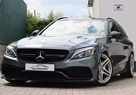 Mercedes-Benz C 63 AMG T /Unfallfrei/ Performance Abgasanlage/Comand/
