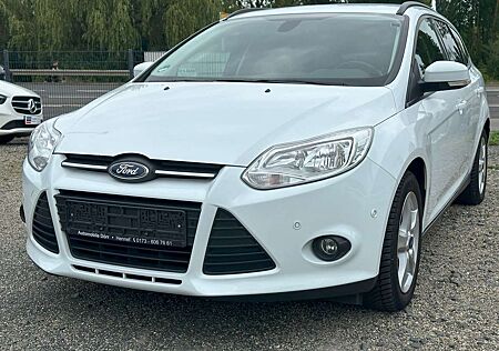 Ford Focus 1.0 EcoBoost Titanium /Klimaautomatik Sitzheizung