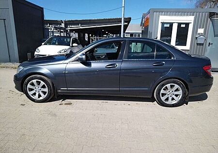 Mercedes-Benz C 200 Lim.Kompressor+NAVI+SHZ+PDC+TEMPOMAT+AHK