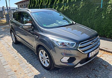 Ford Kuga 2.0 TDCi 4x4 Aut. Titanium