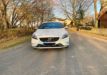 Volvo V40 D2 Kinetic R-Design