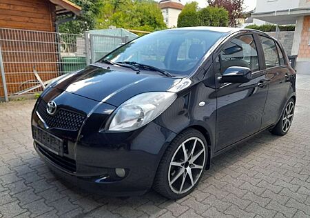 Toyota Yaris 1.3 VVT-i Cool