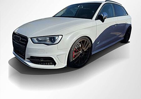 Audi S3 2.0 TFSI quattro DSG NAV/PDC/ALU/XENON