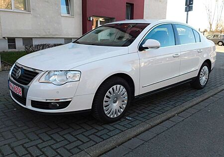 VW Passat Volkswagen Lim. Comfortline 2.0 TDI/Automatik/Navi/P