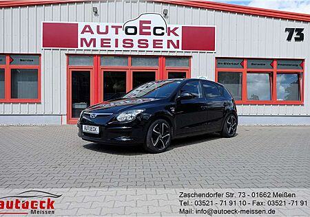 Hyundai i30 FIFA WM Edition |KLIMA|PDC|8Fach|HU NEU