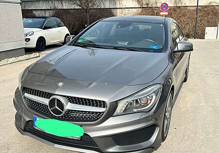 Mercedes-Benz CLA 220 CDI / d AMG Line