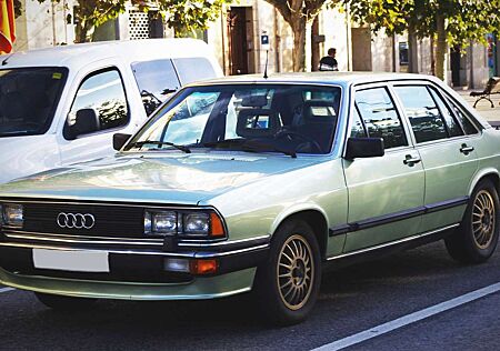 Audi 200 Avant quattro