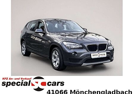 BMW X1 20i xDrive / Navi / Leder / Pano / Scheckheft