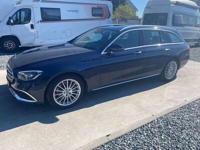 Mercedes-Benz E 220 T-Modell d 4Matic Exclusive Packet