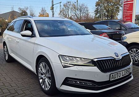 Skoda Superb Combi Style- STANDH.-KAMERA-AHK-KLIMA-PDC