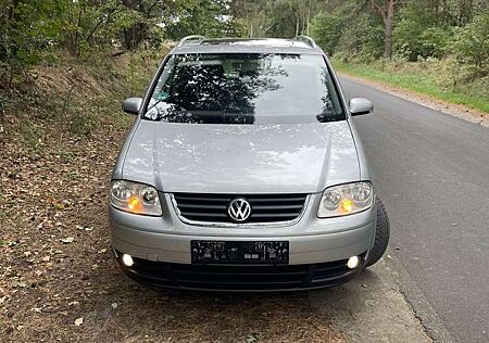 VW Touran Volkswagen 2.0 TDI DSG Highline