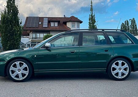 Audi S4 Avant 2.7 quattro