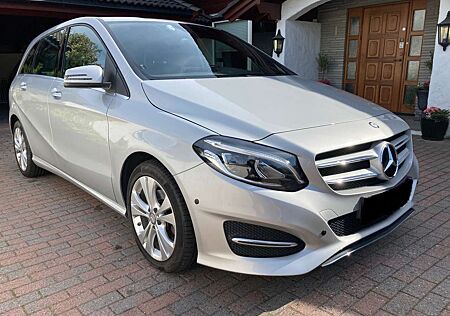 Mercedes-Benz B 180 7G-DCT