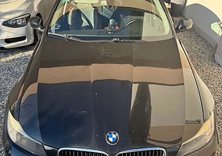 BMW 320d 320 (E90)