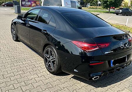 Mercedes-Benz CLA 35 AMG 4Matic Speedshift 7G-DCT
