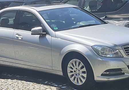 Mercedes-Benz C 180 (BlueEFFICIENCY) 7G-TRONIC Elegance