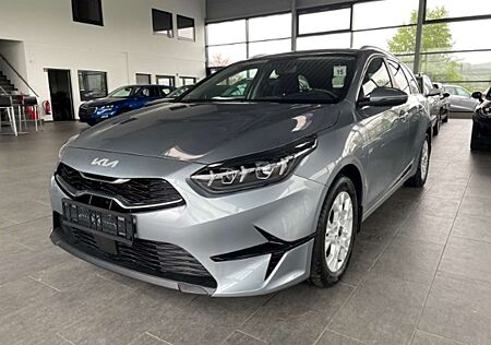Kia XCeed Ceed SW / cee'd SW 1.5 LED Kamera ACC AHK APP Connect SitzHZG Totwink