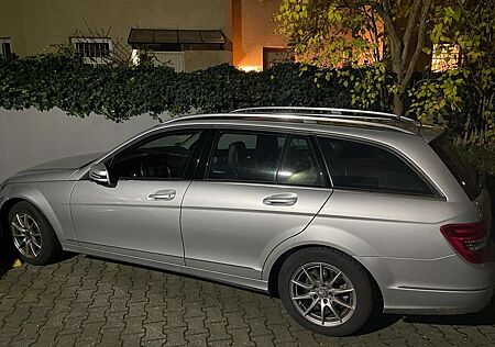 Mercedes-Benz C 180 C+180+T+(BlueEFFICIENCY)+7G-TRONIC+Avantgarde