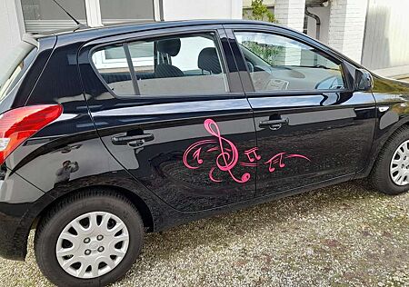 Hyundai i20 1.2 Comfort - TÜV 10/2027