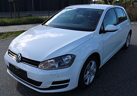 VW Golf Volkswagen 7 Comfortline BMT 1,4 + Klima + SHZ + Tempomat