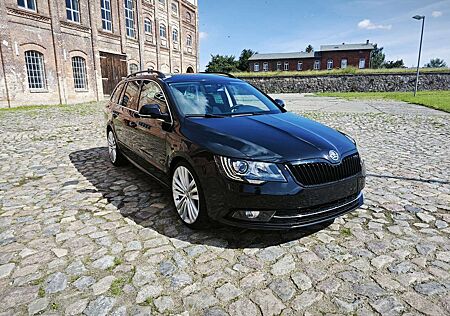 Skoda Superb Combi 2.0 TDI Green tec DSG Elegance