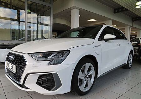 Audi A3 Sportback 40 TFSI e S line PANO LED