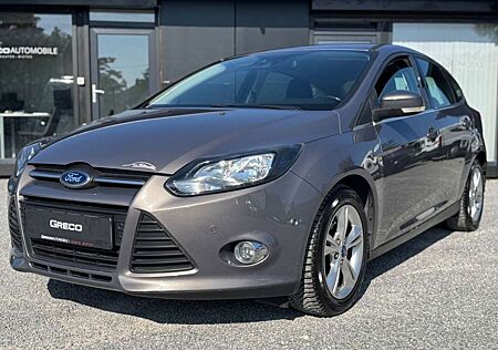 Ford Focus 1.6 Lim. Champions Edition