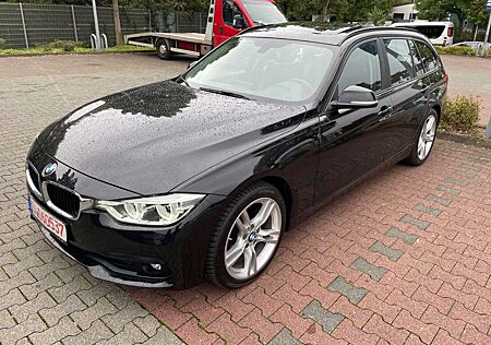 BMW 320 i aut. AHK Panorama Leder Navi Prof. LED uvm.