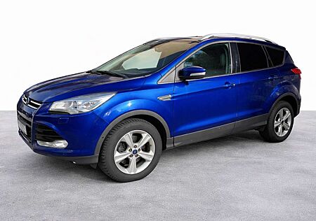Ford Kuga Titanium+4x4+XENON+AHK+NAVI+WR incl.+
